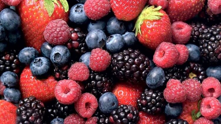 Как разжижить густую кровь: 7 продуктов, которые кардиологи рекомендуют употреблять2