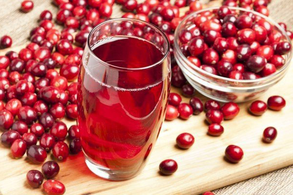 Поднимаем иммунитет клюквенным морсом с мёдом и свежим соком0