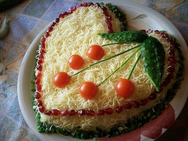 Самое время составлять меню: 10 невероятно вкусных салатов к новогоднему столу!3